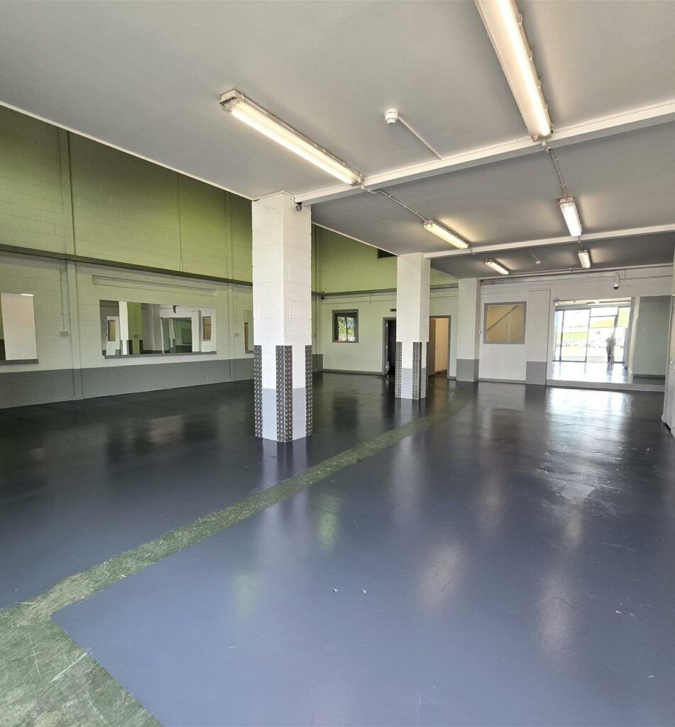 Unit 14 West Yoke Unit 14 West Yoke